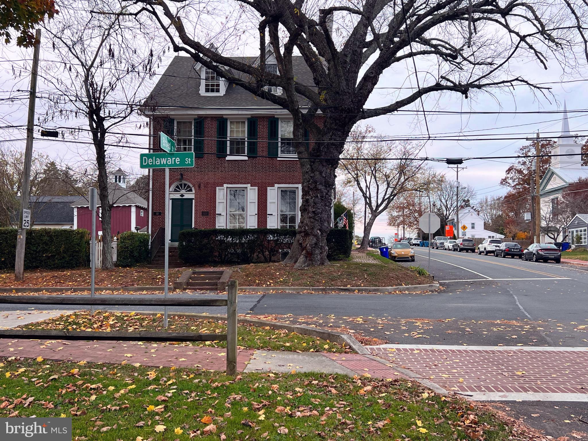 0 Delaware Street New Castle, DE 19720 - Photo 20 of 43 a view of a white house with a large tree