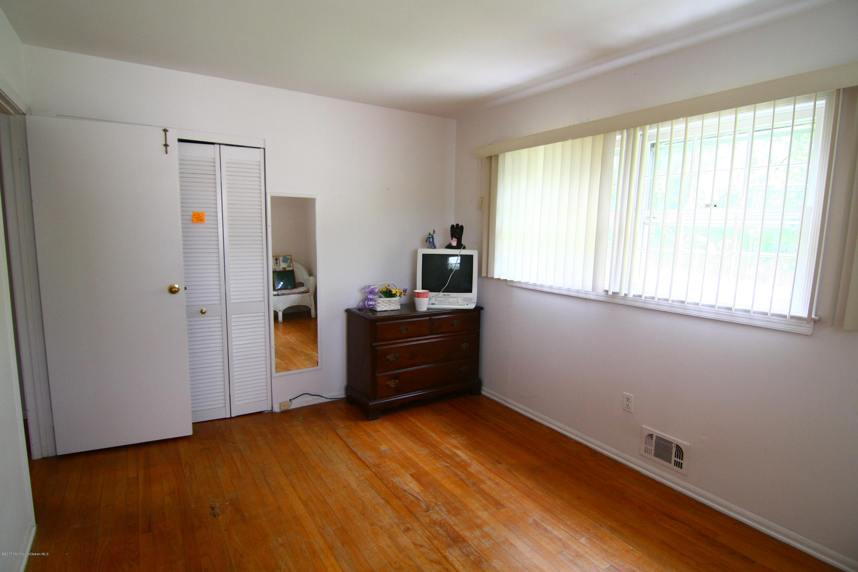 146 Randolph Road Freehold, NJ 07728 - Photo 13 of 21 13 3rd BR
