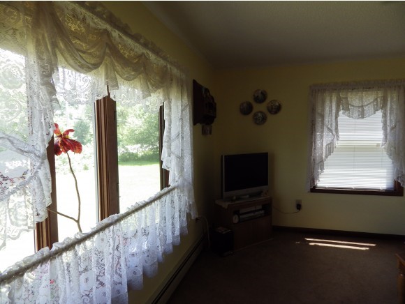 462 Pond Road Vernon, VT 05354 - Photo 17 of 18 Gallery Image 17
