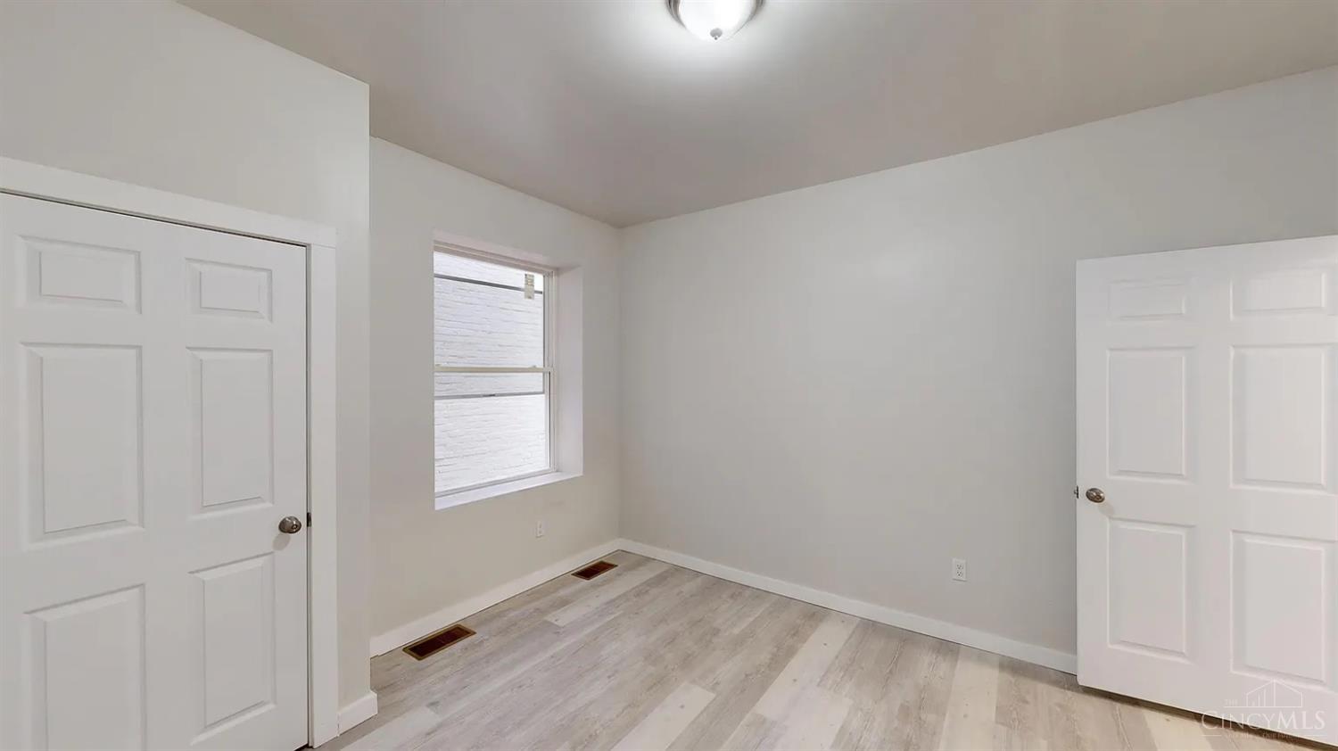 6014 Prentice Street Cincinnati, OH 45227 - Photo 9 of 13