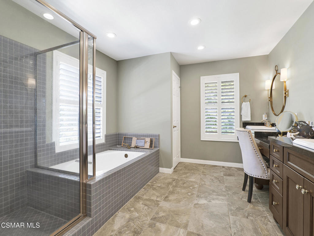 11823 Maple Crest Street Moorpark, CA 93021 - Photo 27 of 55