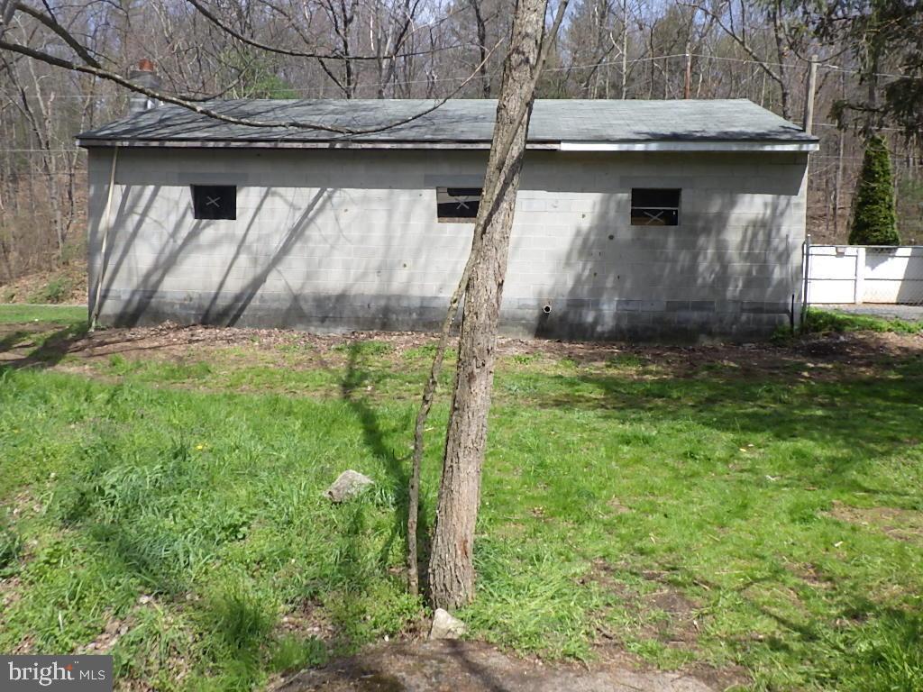 376 Dum Road Elliottsburg, PA 17024 - Photo 9 of 30 Gallery Image 9