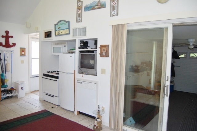 11132 North Landing Road Monticello, IN 47960 - Photo 5 of 24 Gallery Image 5
