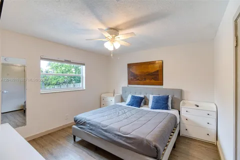 $4,950 | 3039 Grant Street, Unit 3039, Hollywood, FL 33021