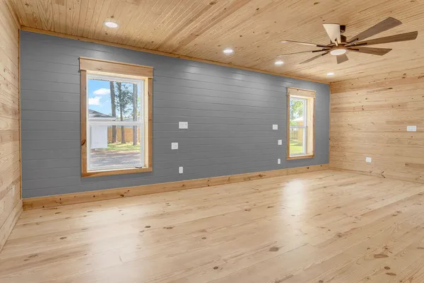 $399,900 | 498 Alabama Street, Crestview, FL 32536