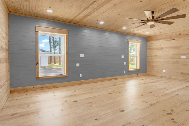 $485,000 | 498 Alabama Street, Crestview, FL 32536