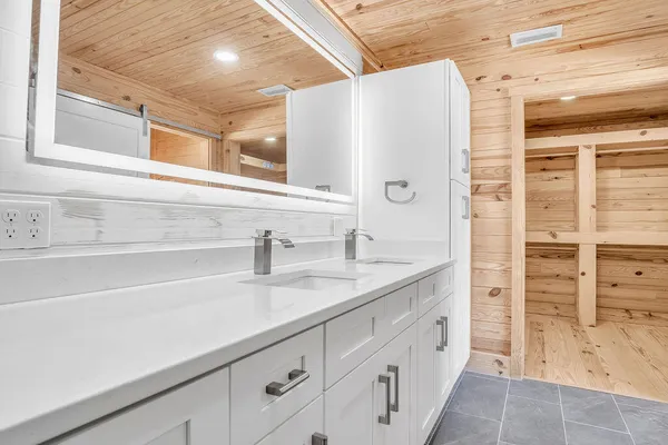 $399,900 | 498 Alabama Street, Crestview, FL 32536