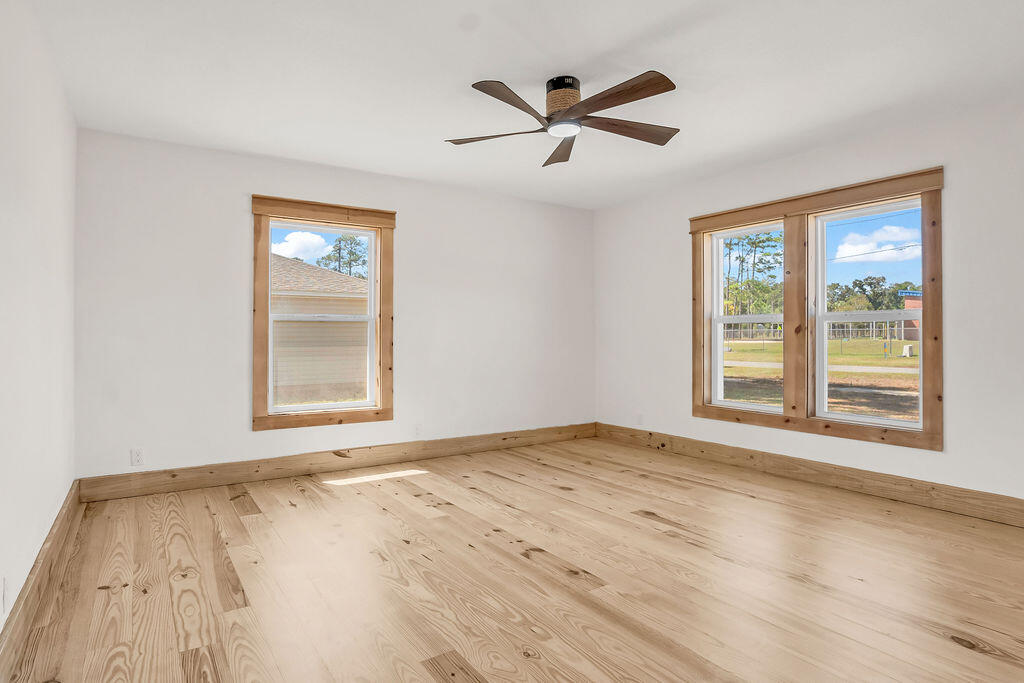 498 Alabama Street Crestview, FL 32536 - Photo 21 of 37 JD-4