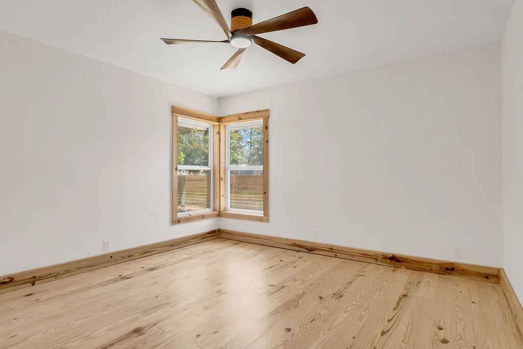 498 Alabama Street Crestview, FL 32536 - Photo 25 of 37 JD-8