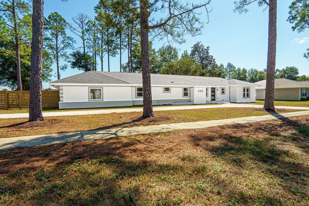 498 Alabama Street Crestview, FL 32536 - Photo 36 of 37 Front