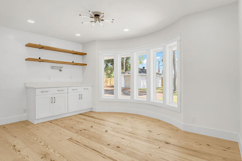 498 Alabama Street Crestview, FL 32536 - Photo 7 of 37 JD-17