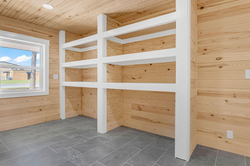 498 Alabama Street Crestview, FL 32536 - Photo 8 of 37 JD-18