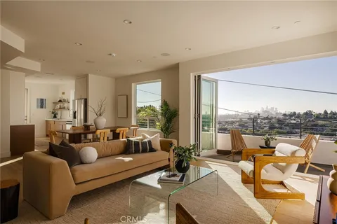 $1,495,000 | 1919 Seigneur Avenue, Los Angeles, CA 90032