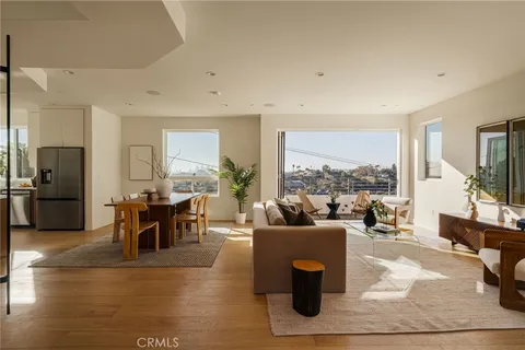 $1,495,000 | 1919 Seigneur Avenue, Los Angeles, CA 90032