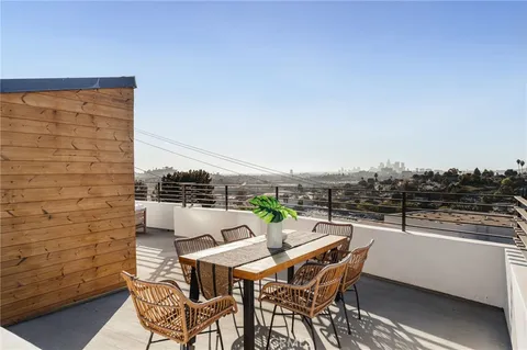 $1,495,000 | 1919 Seigneur Avenue, Los Angeles, CA 90032