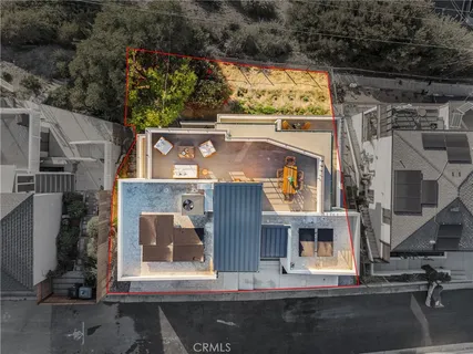 $1,495,000 | 1919 Seigneur Avenue, Los Angeles, CA 90032