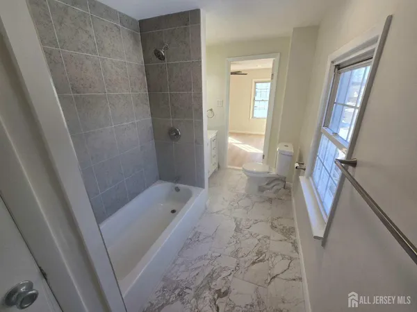 $2,500 | 635 Linden Avenue, Woodbridge, NJ 07095