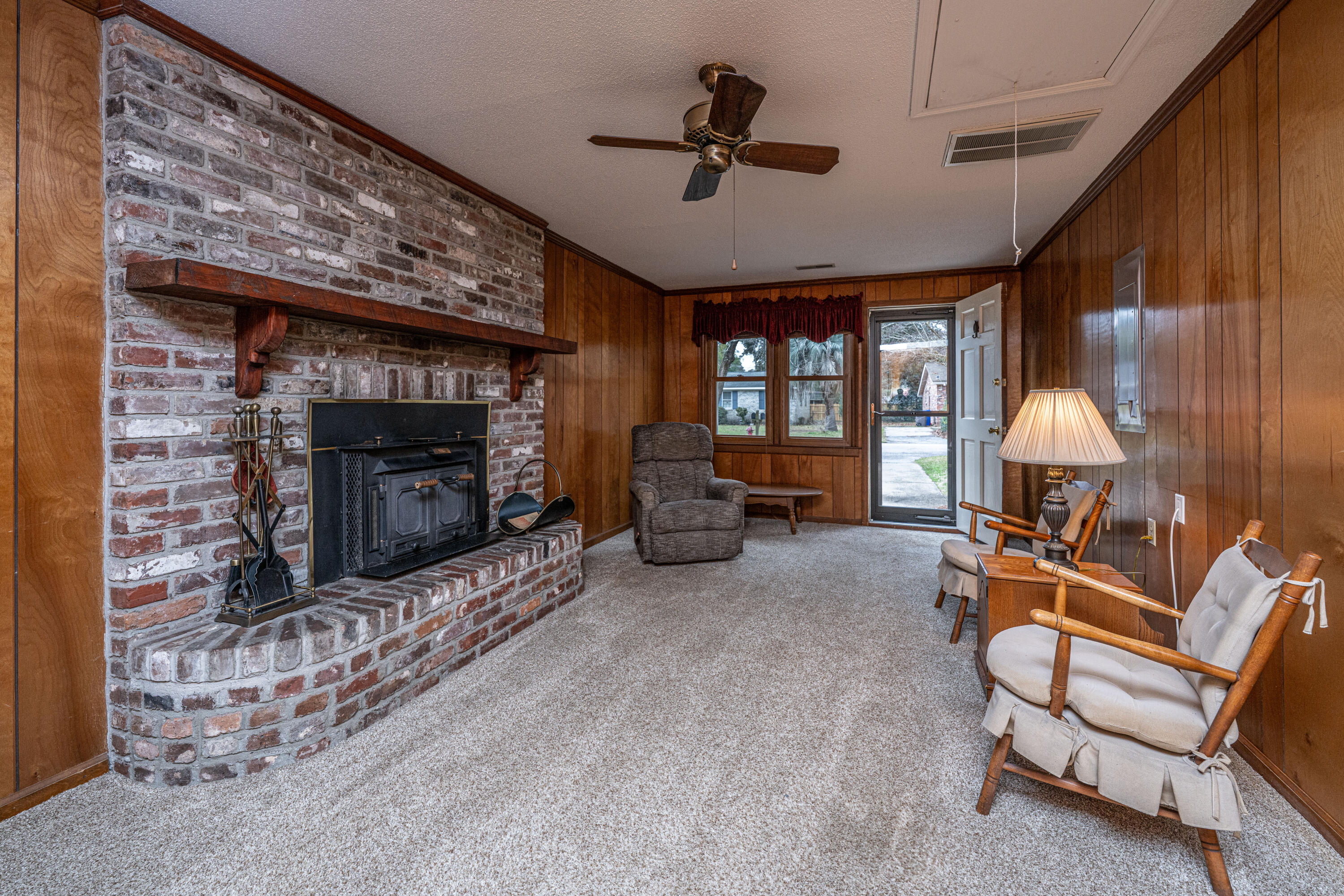 904 Randall Drive Mount Pleasant, SC 29464 - Photo 8 of 24 Ran family