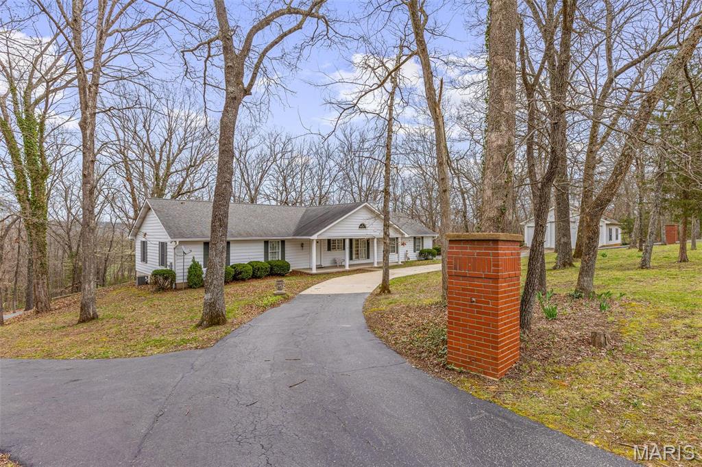 2122 Plattin Road Festus, MO 63028 - Photo 2 of 34