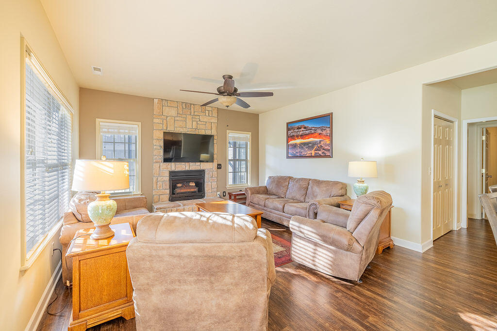 1261 Golf Drive, Unit 2 Reeds Spring, MO 65737 - Photo 26 of 60 0Z4A2245-HDR
