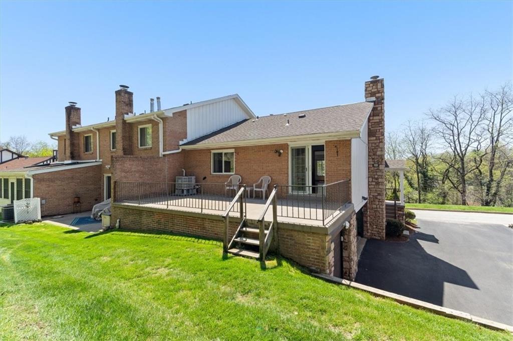 304 Forest Ridge Drive Pittsburgh, PA 15221 - Photo 24 of 33 Gallery Image 24