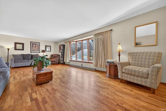 $252,000 | 1004 Timbercrest Drive, Logansport, IN 46947