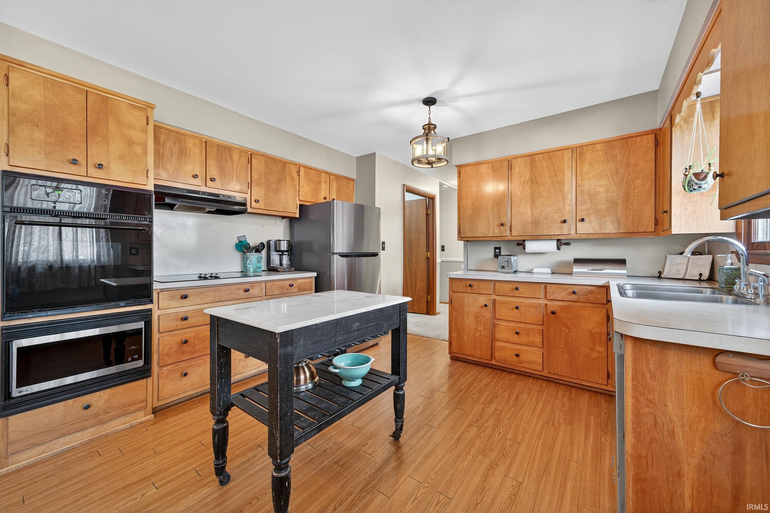 1004 Timbercrest Drive Logansport, IN 46947 - Photo 9 of 28