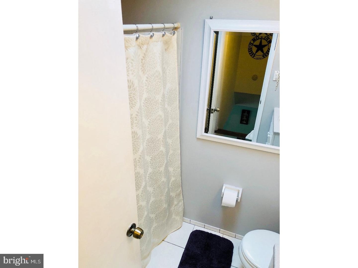 3557 Teton Road Philadelphia, PA 19154 - Photo 15 of 24 Bathroom