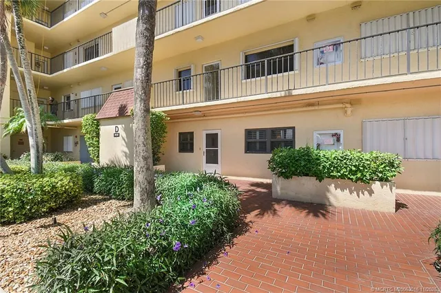$3,000 | 7410 South Ocean Drive, Unit 107, Jensen Beach, FL 34957