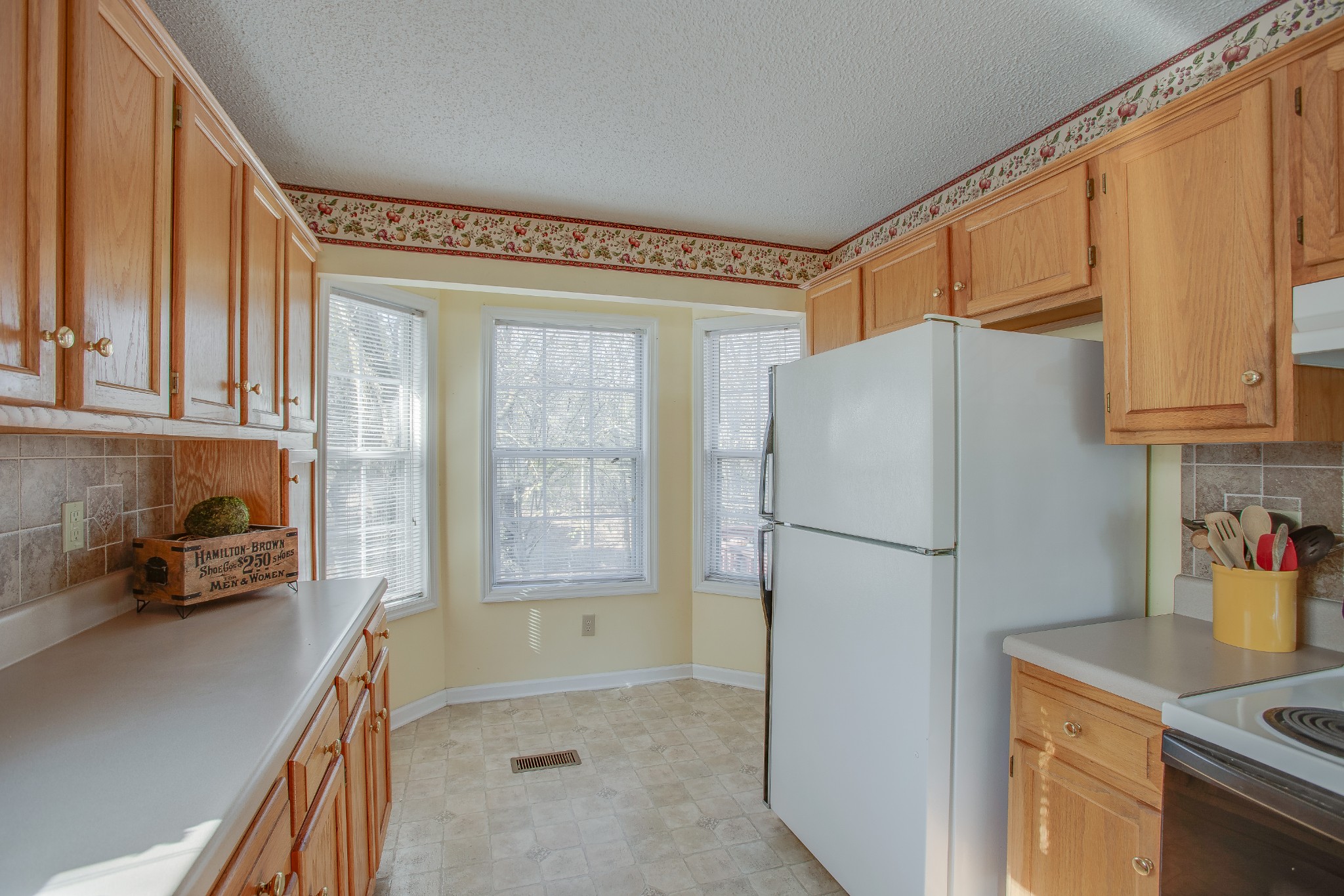 2416 Spring Ln Spring Hill Spring Hill, TN 37174 - Photo 9 of 28 Gallery Image 9