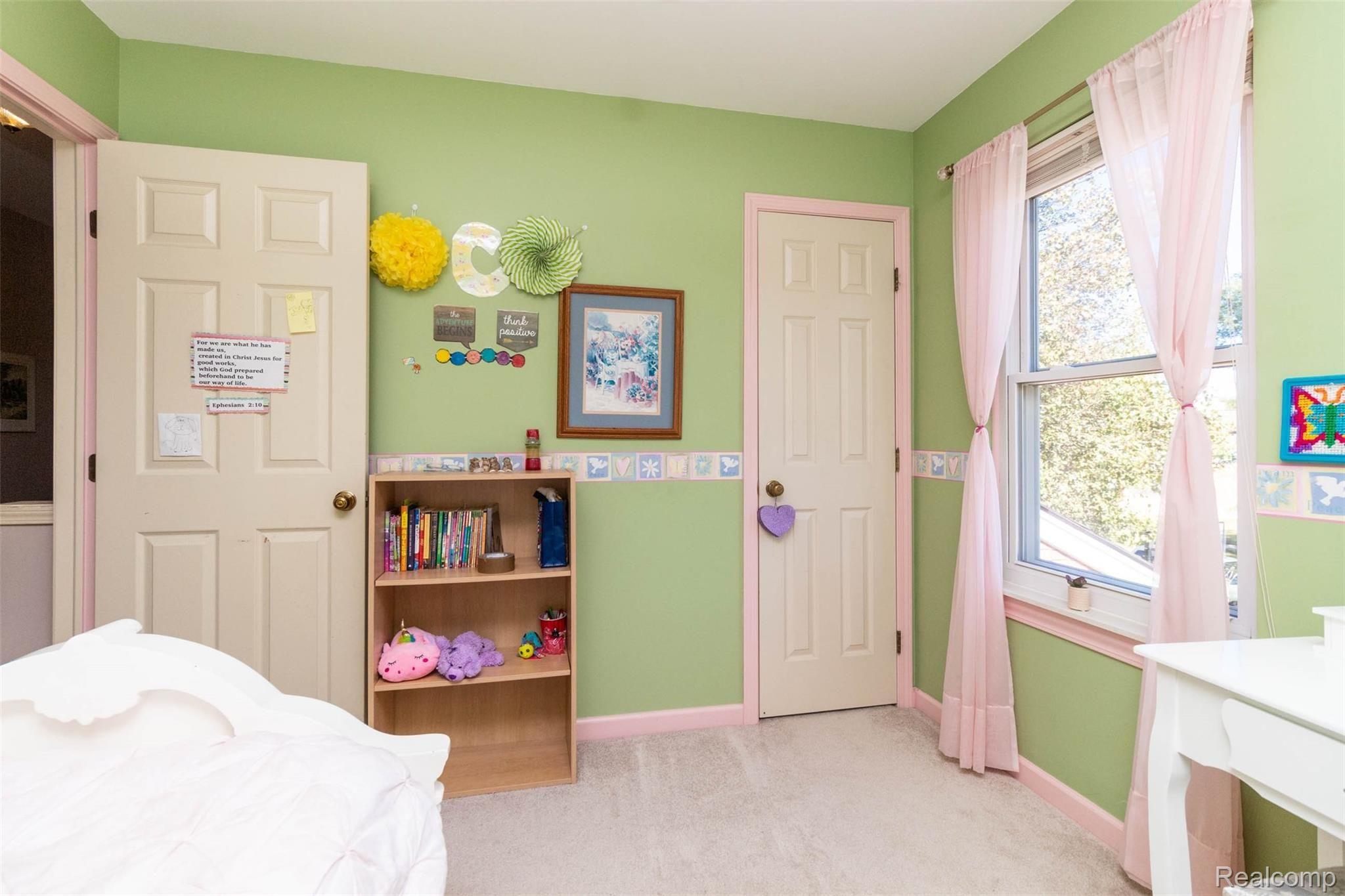 971 Paddington Road Canton, MI 48187 - Photo 25 of 42 35.jpg