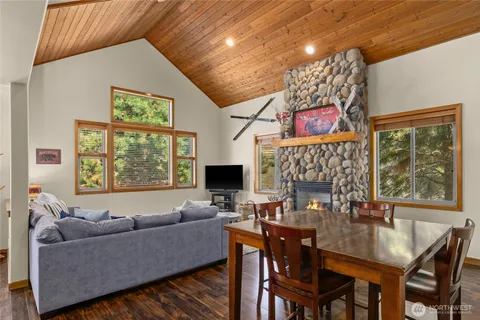 $845,000 | 84 Wintergreen Lane, Ronald, WA 98940