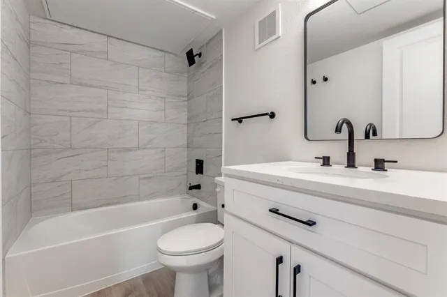 $1,475 | 5917 Gaston Avenue, Unit 115, Dallas, TX 75214