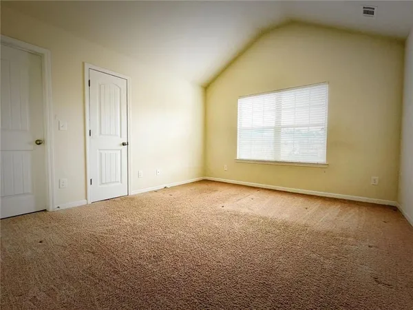 $2,400 | 954 Spanish Moss Trail, Loganville, GA 30052