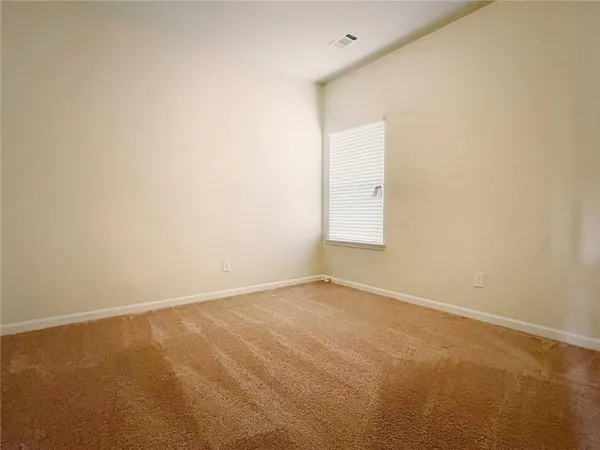 $2,400 | 954 Spanish Moss Trail, Loganville, GA 30052