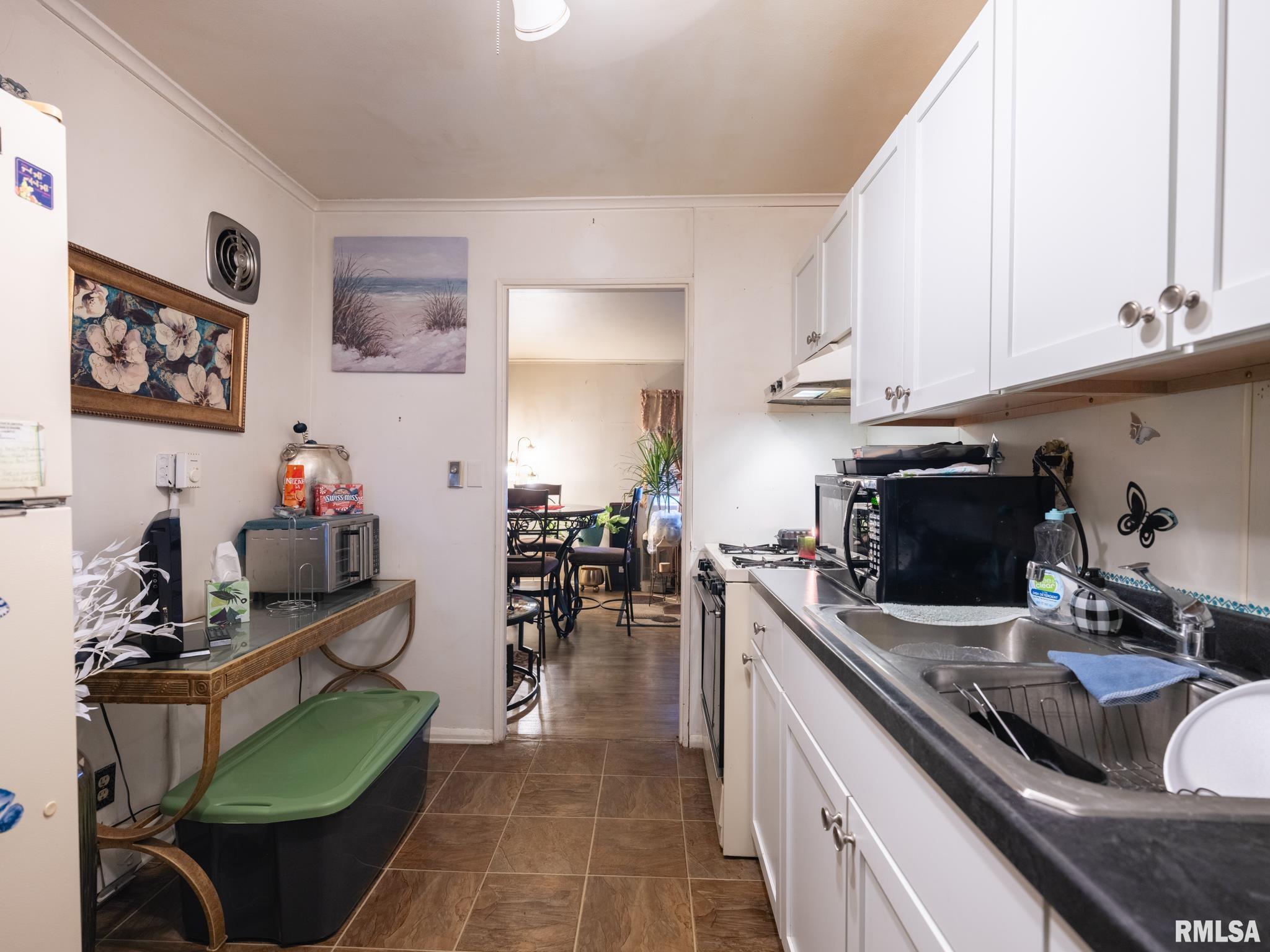 3214 West Proctor Place Peoria, IL 61605 - Photo 12 of 26