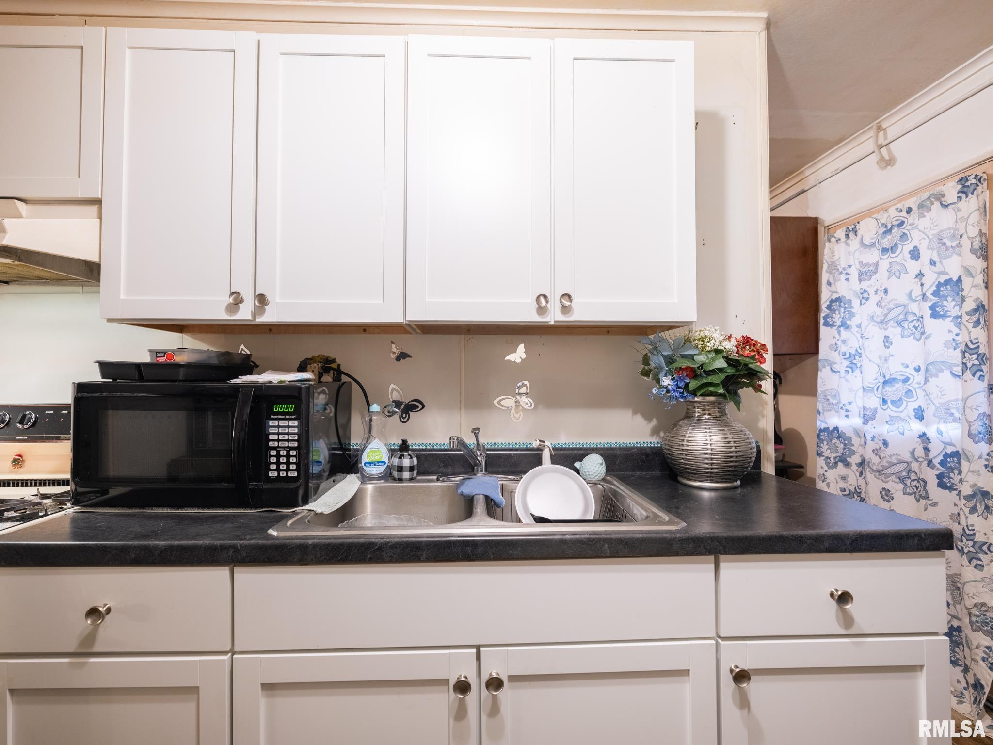 3214 West Proctor Place Peoria, IL 61605 - Photo 13 of 26