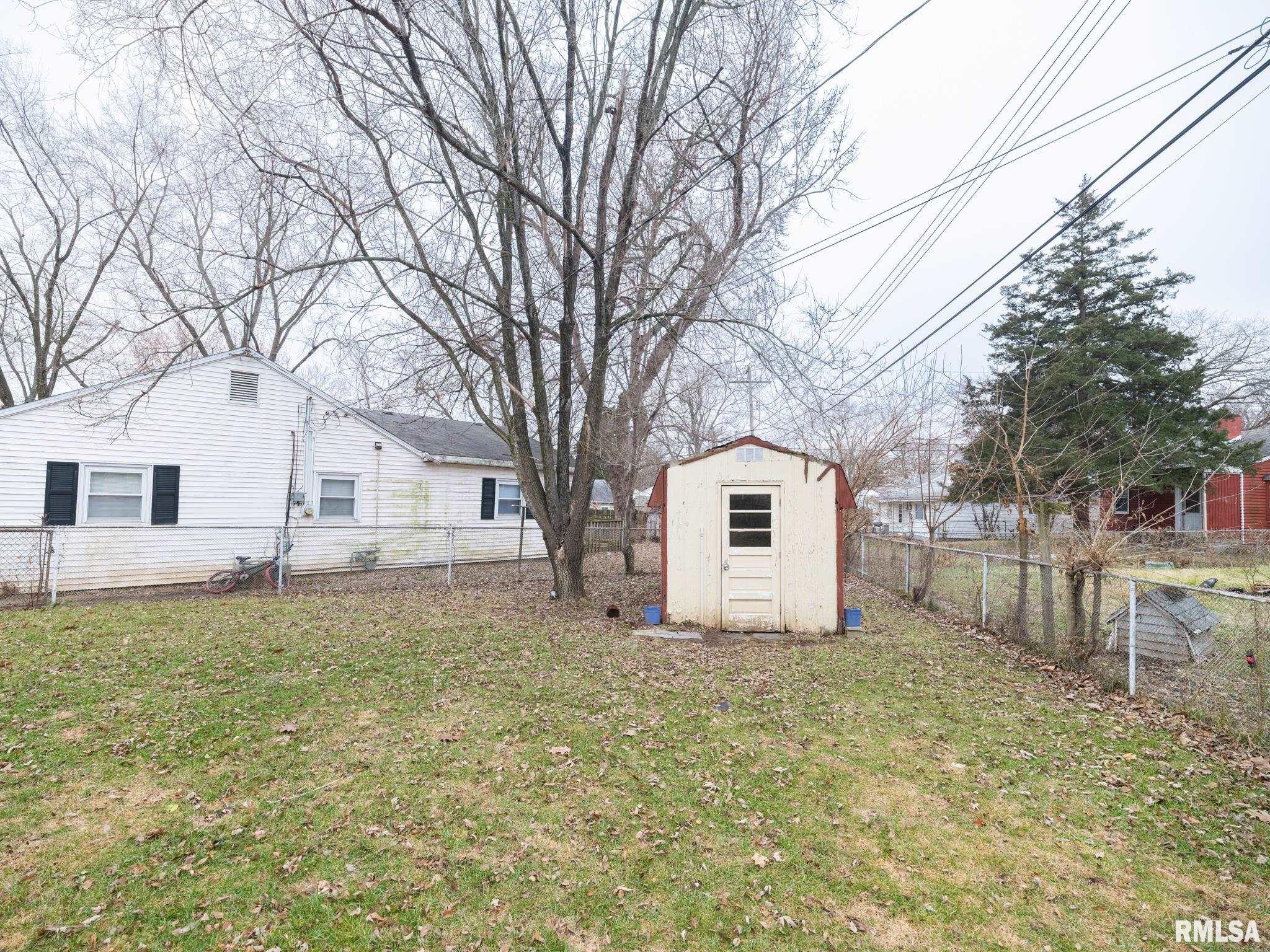 3214 West Proctor Place Peoria, IL 61605 - Photo 5 of 26