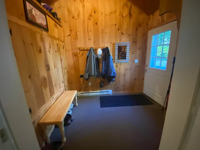 $445,000 | 1587 Upper Holbrook Road, Jacksonville, VT 05342