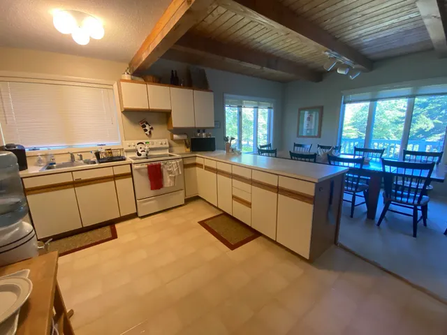 $445,000 | 1587 Upper Holbrook Road, Jacksonville, VT 05342