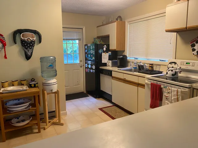 $445,000 | 1587 Upper Holbrook Road, Jacksonville, VT 05342