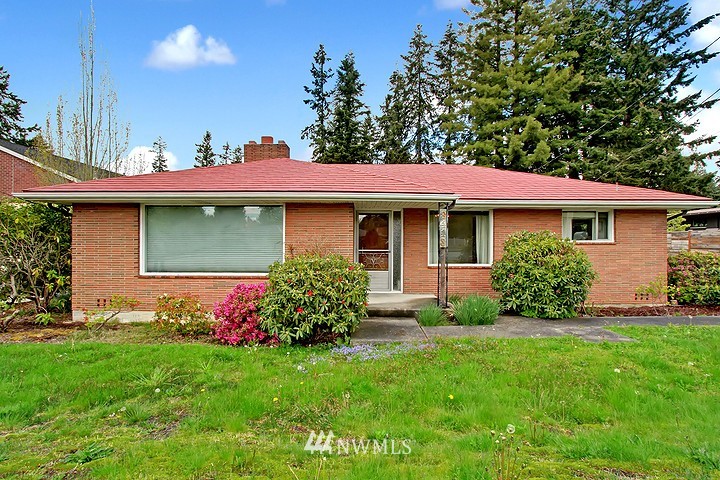 8413 196th Street Southwest Edmonds, WA 98026 - Photo 1 of 17 Gallery Image 1