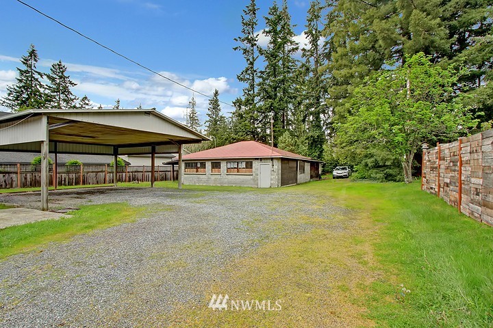 8413 196th Street Southwest Edmonds, WA 98026 - Photo 12 of 17 Gallery Image 12