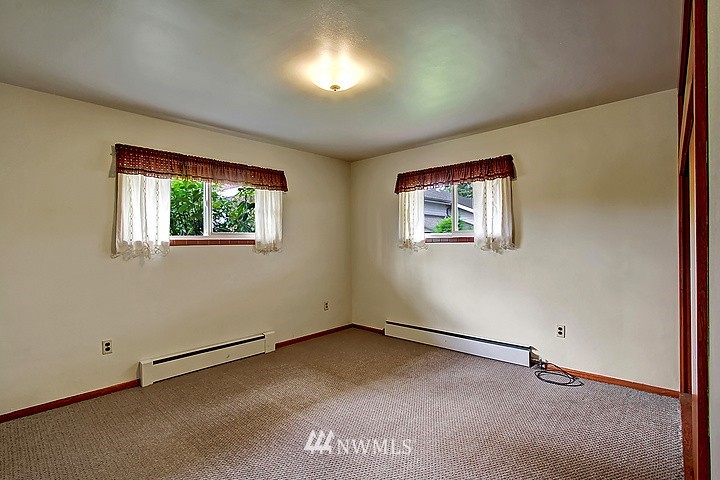 8413 196th Street Southwest Edmonds, WA 98026 - Photo 8 of 17 Gallery Image 8