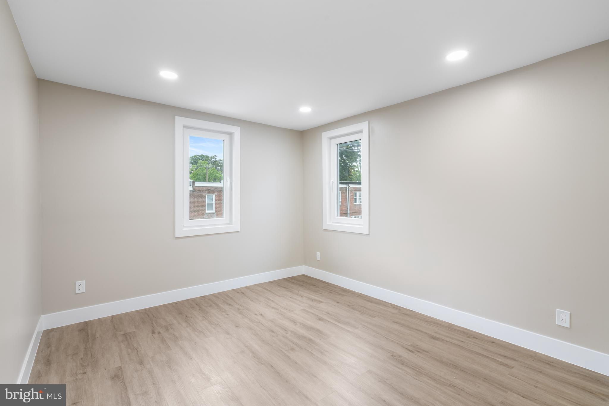 340 Vernon Road Philadelphia, PA 19119 - Photo 31 of 39 Bedroom 3 upstairs