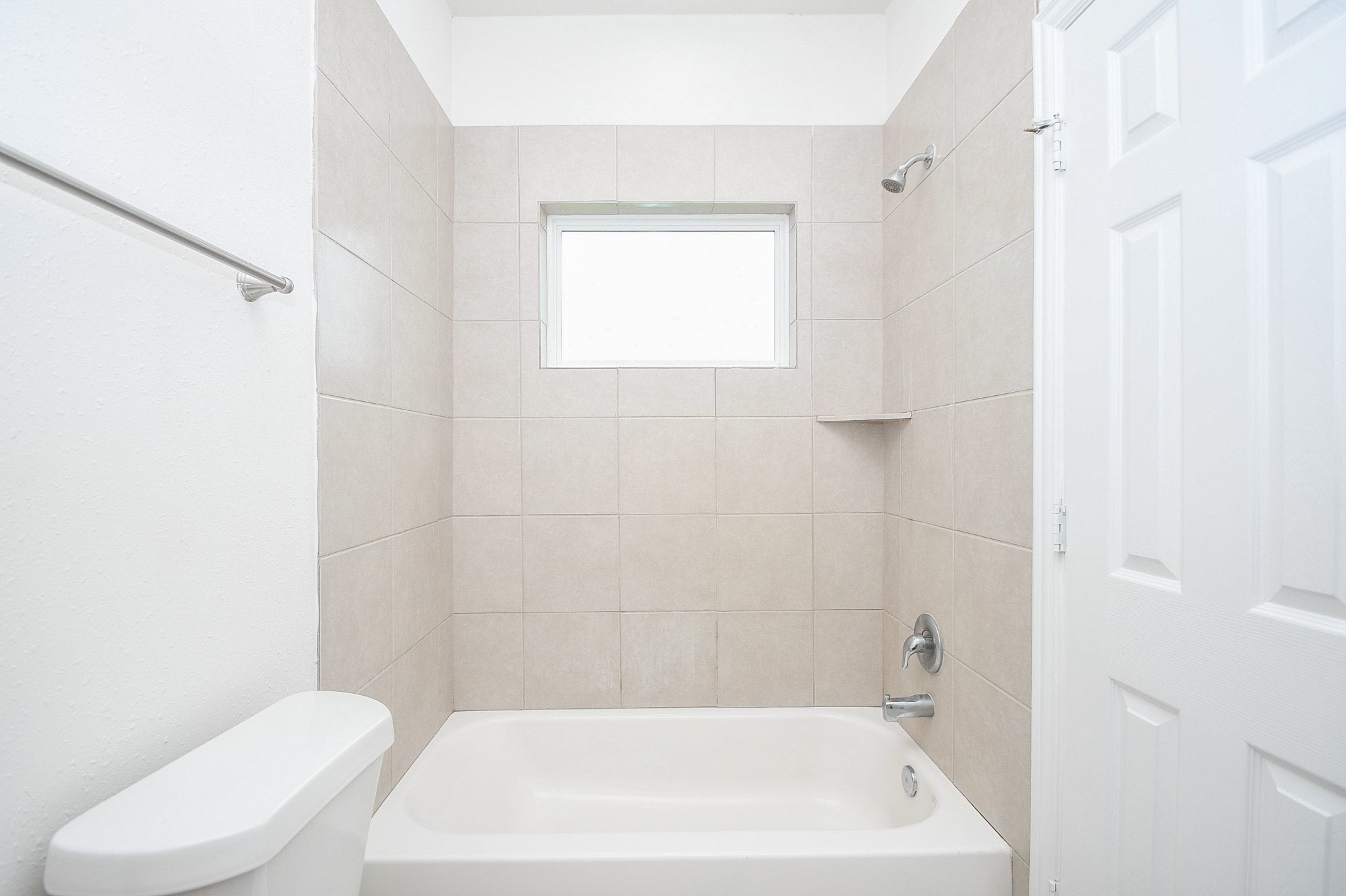 2407 Ferguson Way, Unit 1 Houston, TX 77088 - Photo 13 of 20 Master Bathroom