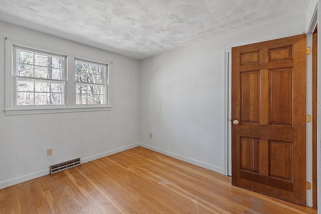 30 Cold Spring Road Westford, MA 01886 - Photo 23 of 42 Gallery Image 23