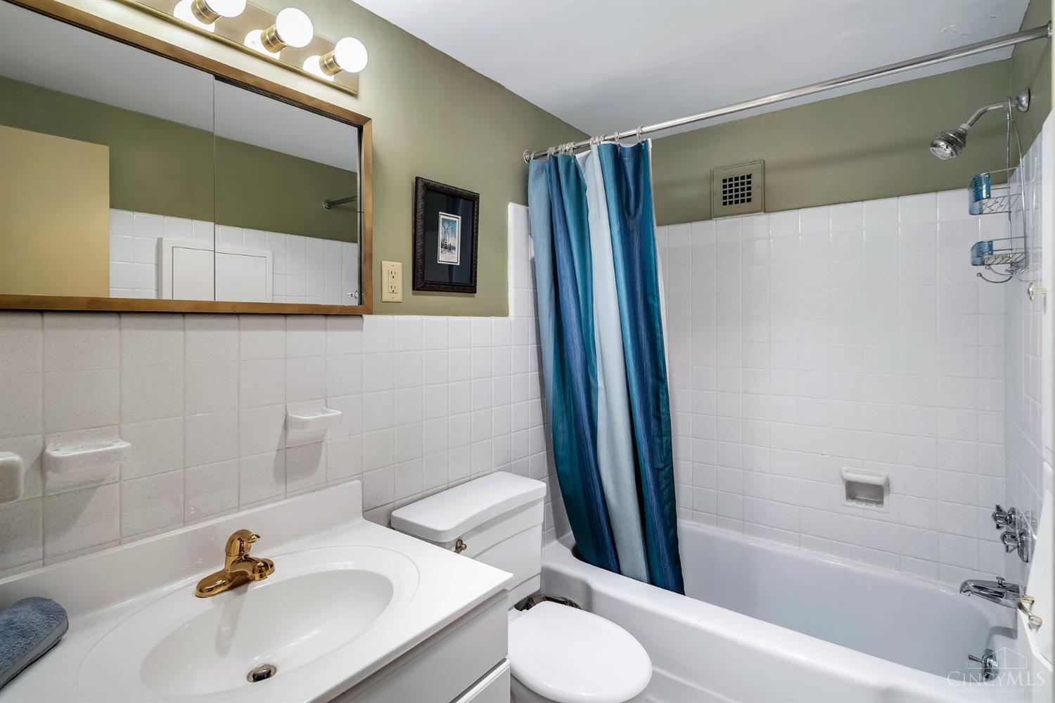 2324 Madison Road, Unit 1104 Cincinnati, OH 45208 - Photo 17 of 30