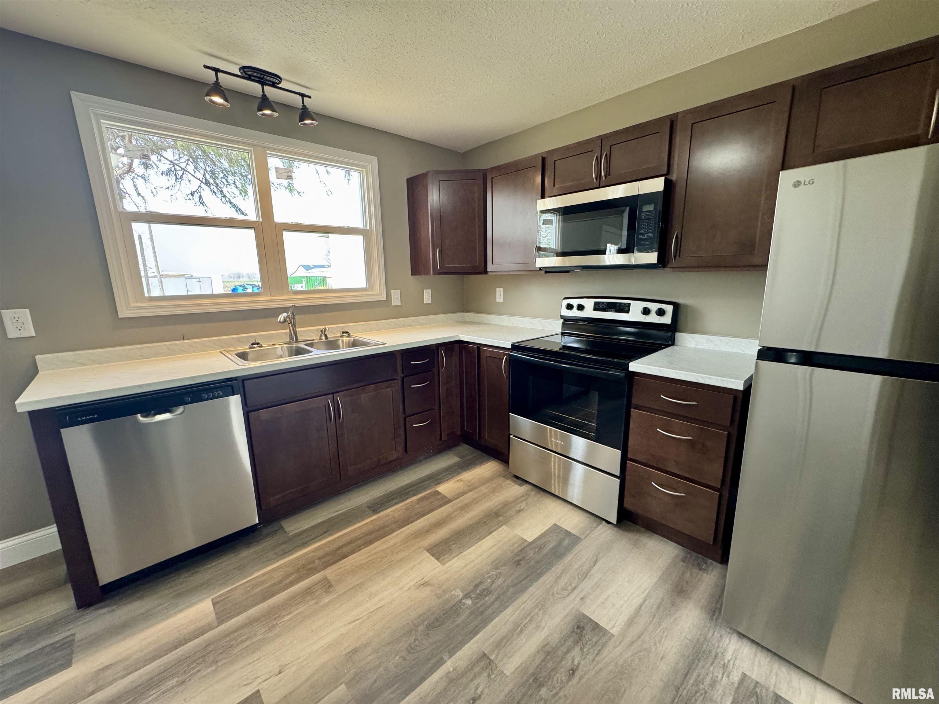 908 Hampton Lane Canton, MO 63435 - Photo 11 of 16