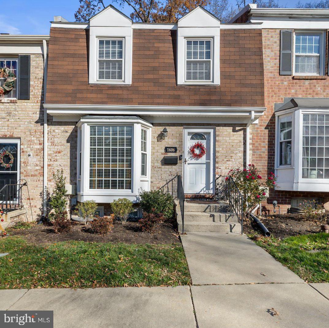 1606 Angus Court Crofton, MD 21114 - Photo 1 of 52 Welcome to beautiful 1606 Angus Ct!